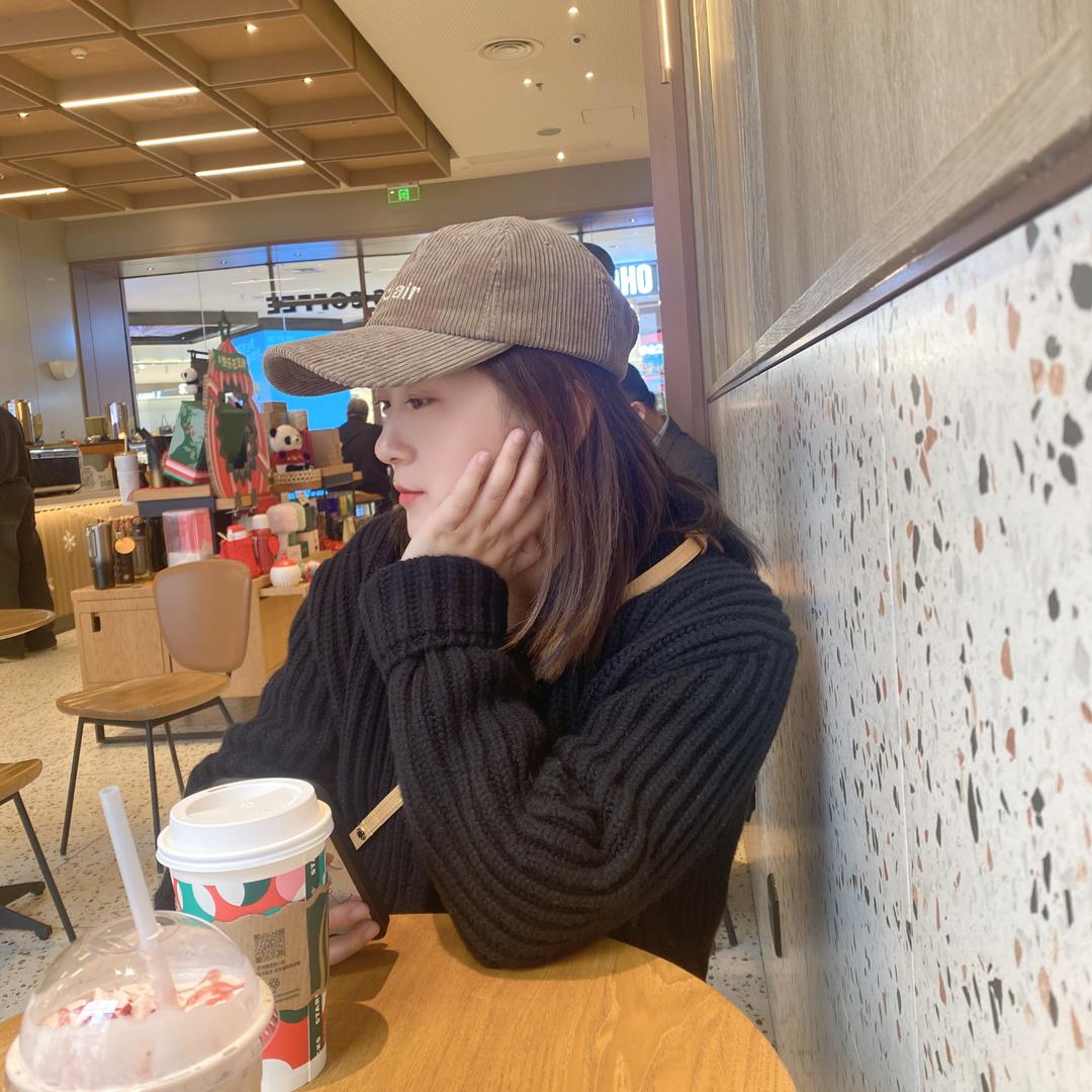 奥特曼和小怪兽