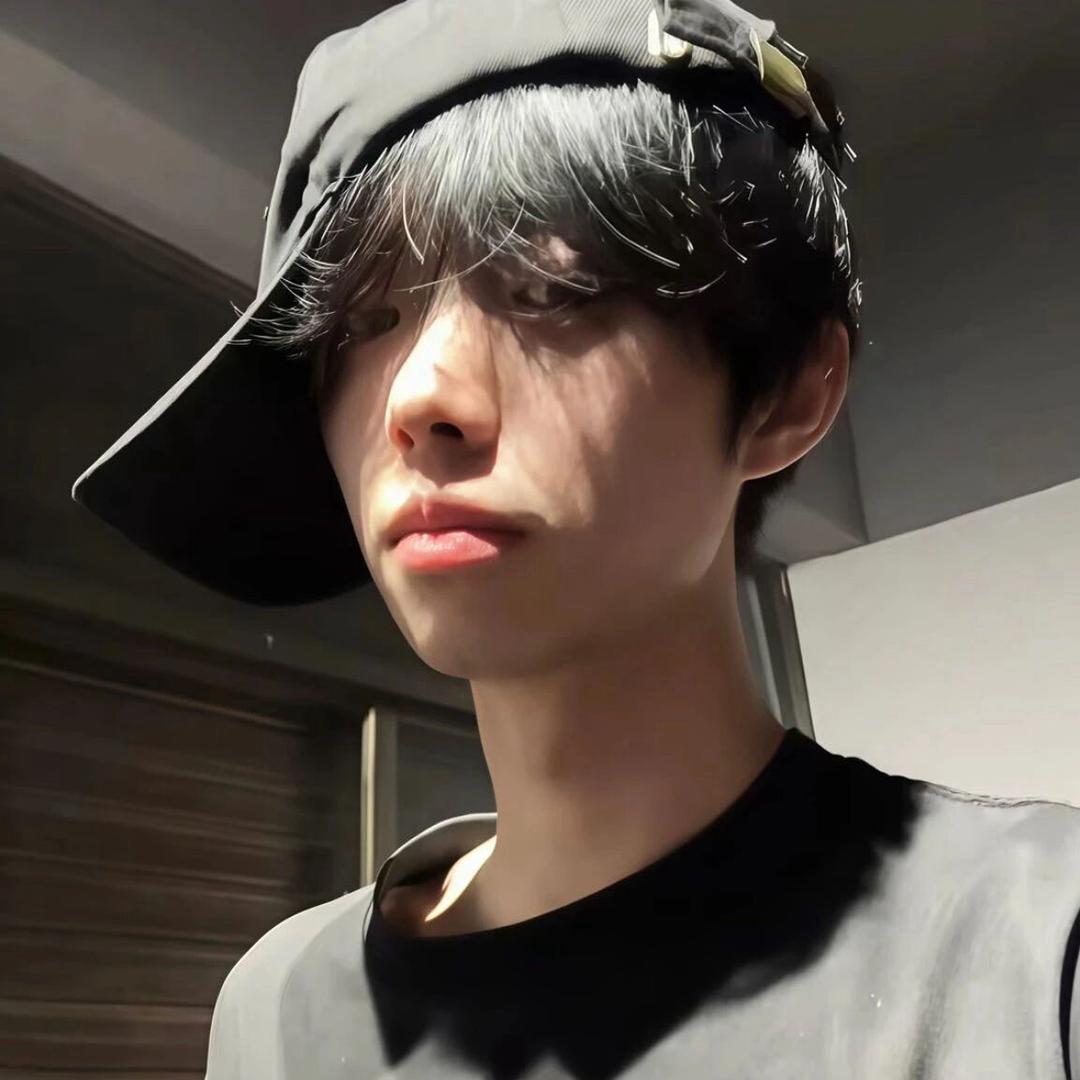 僾 .