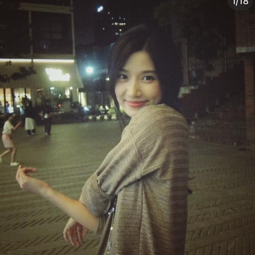 糕冷小美.