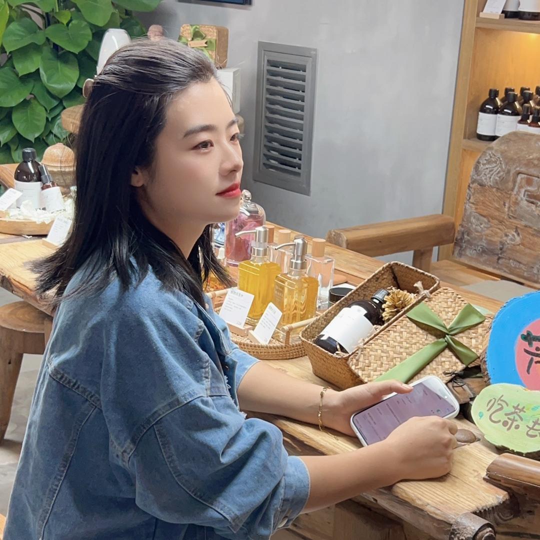 爱抹茶的姑娘