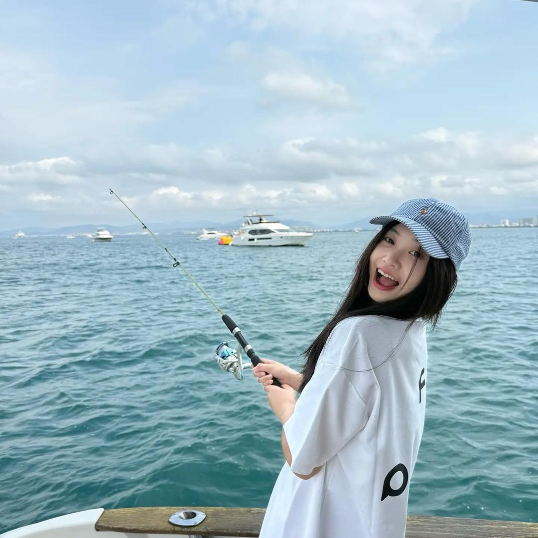 ^-^