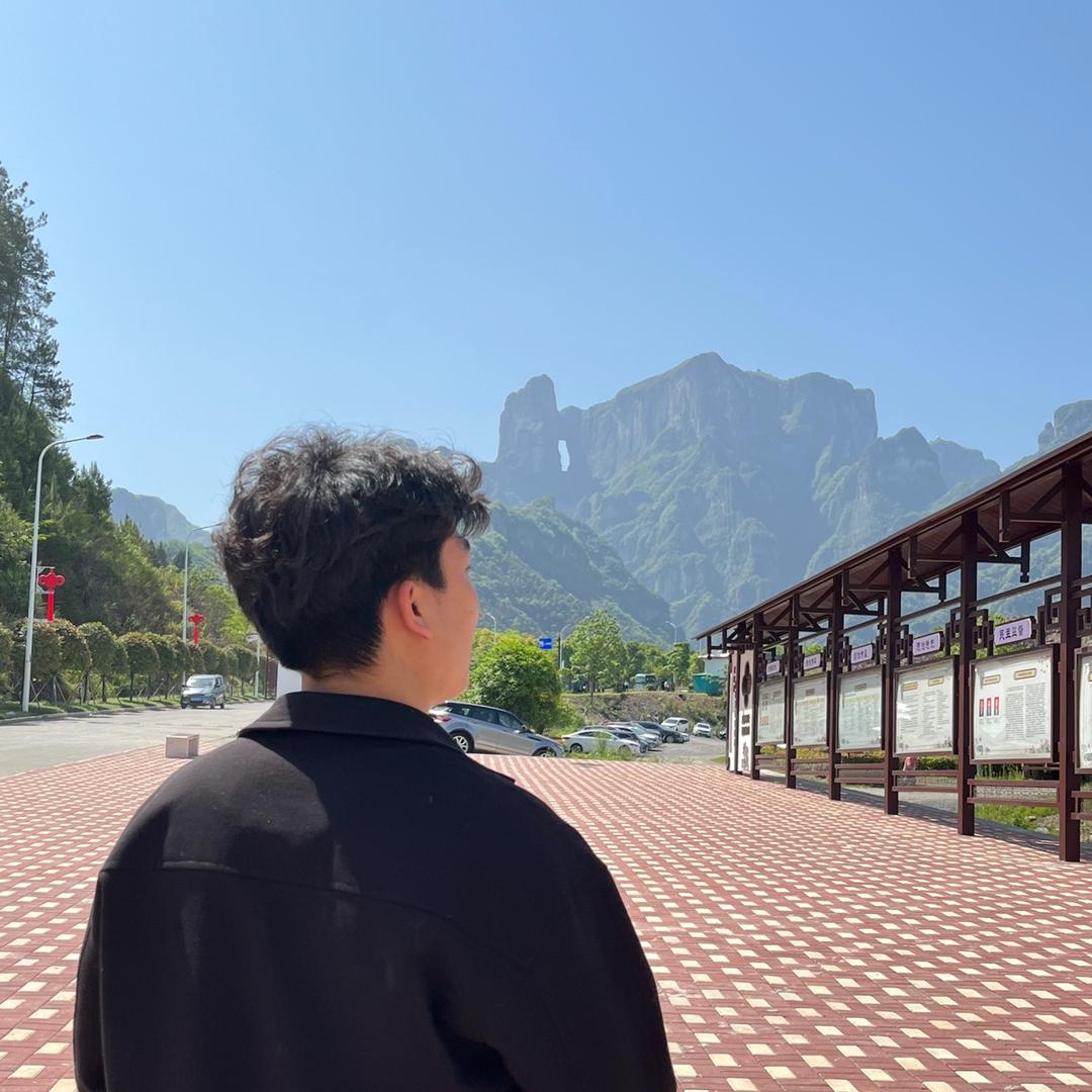 神奇又抖腿的盒饭