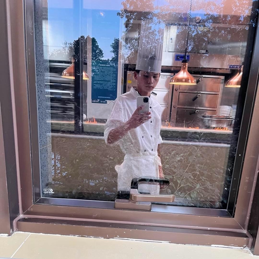 ꧁꫞来自重庆戴少꫞꧂