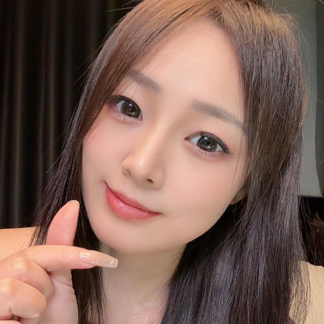 邓一一🐬 ⁵²¹¹