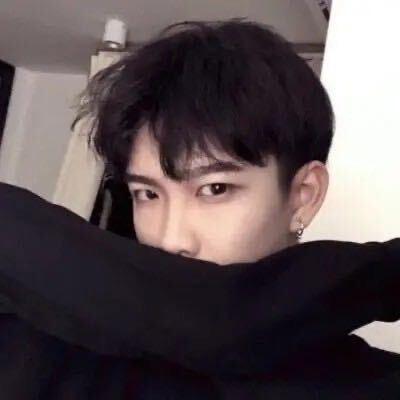 一只小龙卷