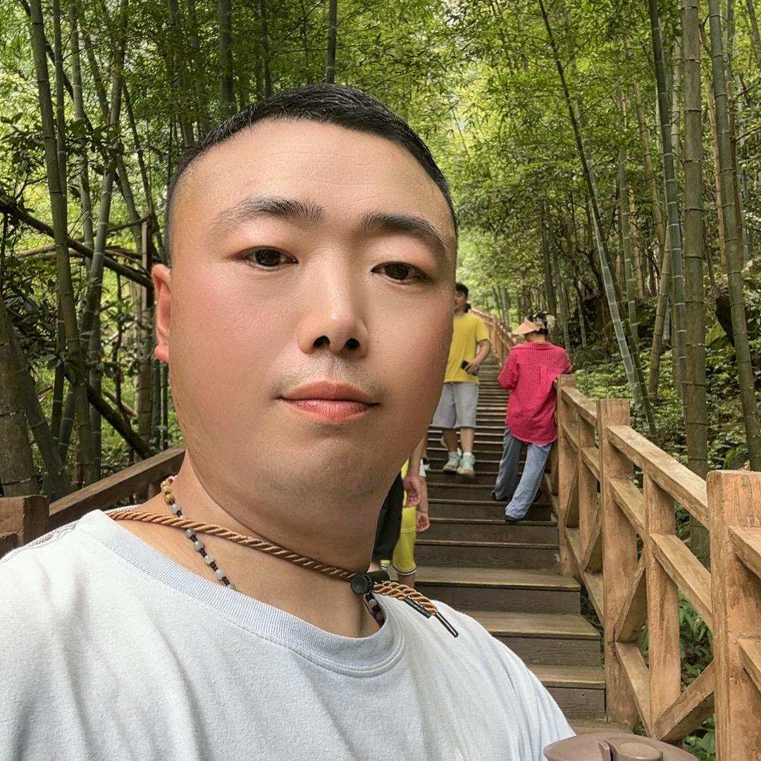 邓县破产箱包老板说工作