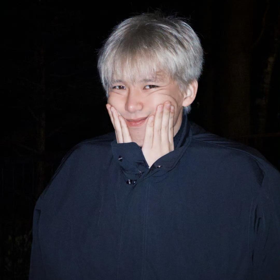 牛牛打败小怪兽