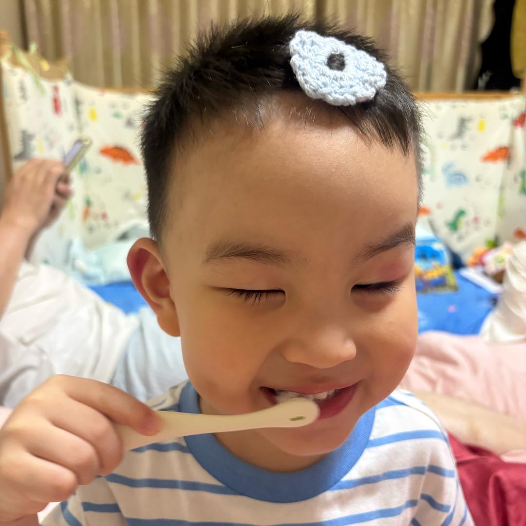 斌斌奶爸爱唱歌