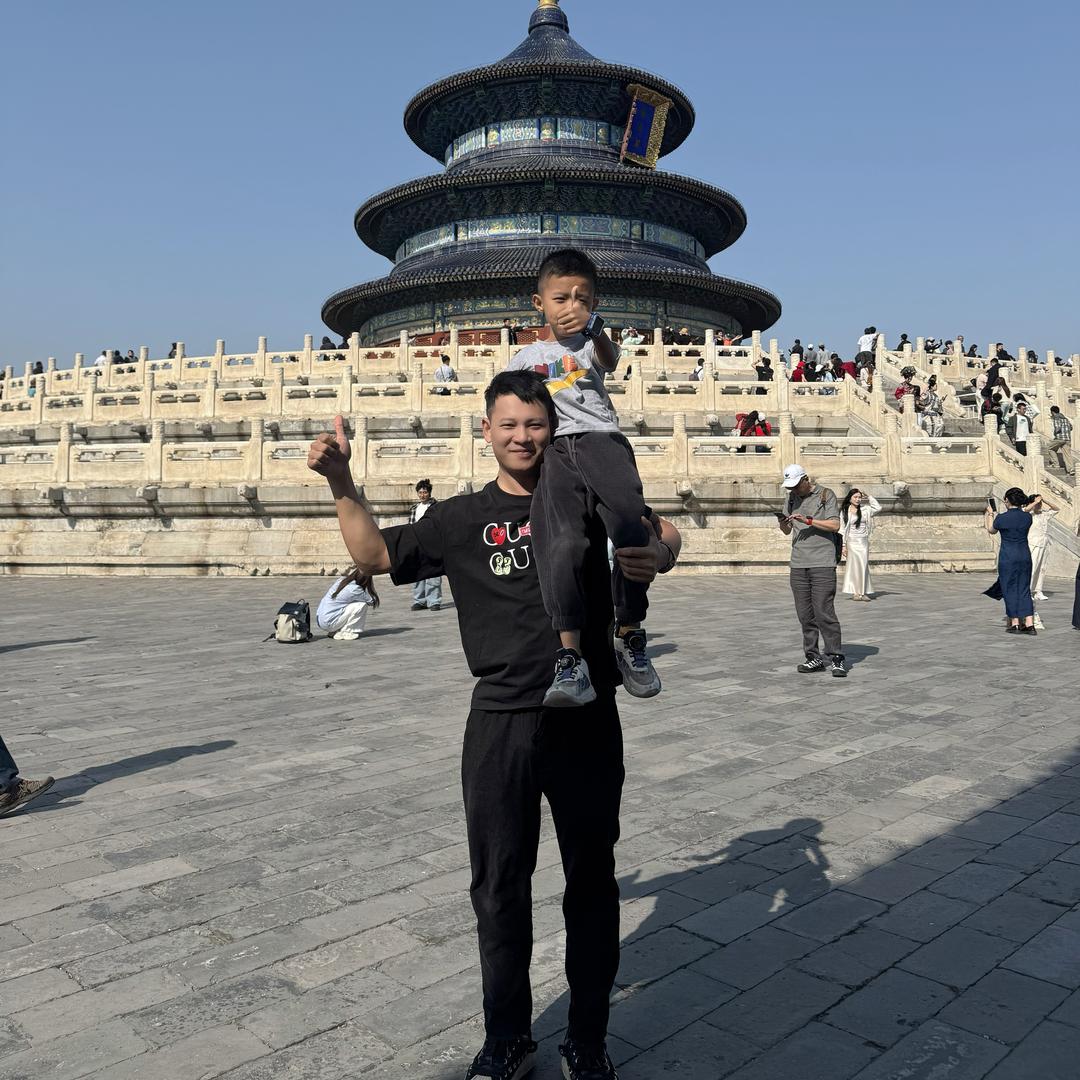 恒龙^