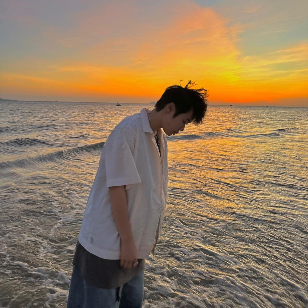-黛黛黛
