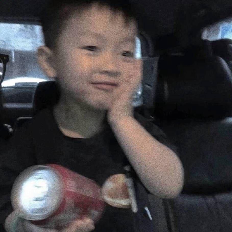 Qi ᅟ