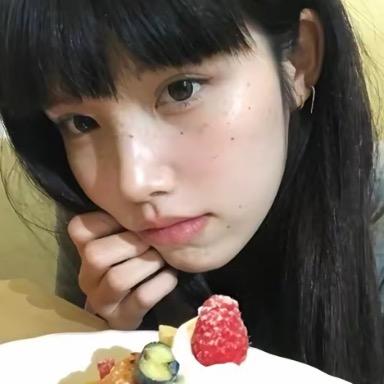 A小硕.