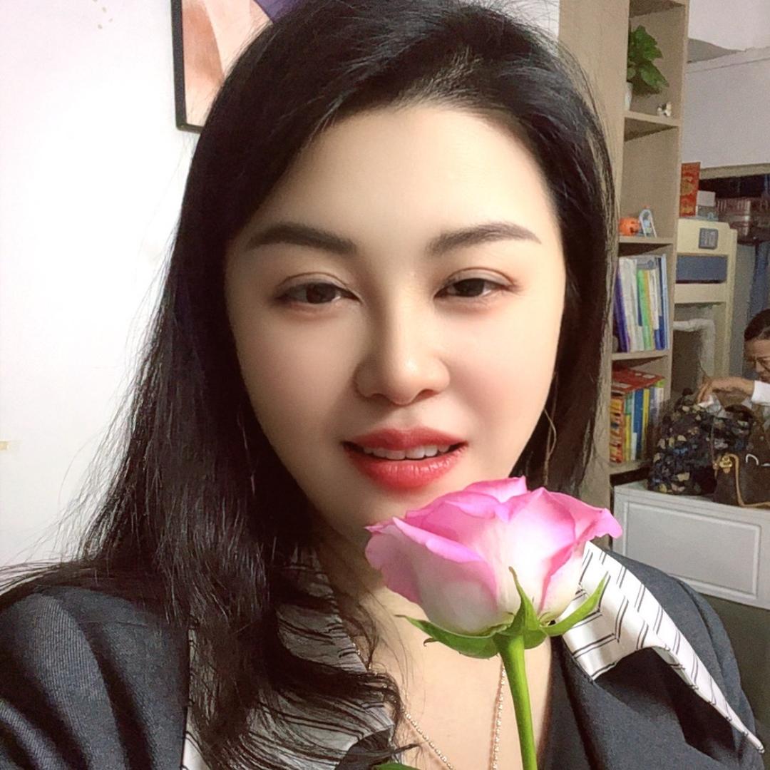 朱珠～金大福珠宝