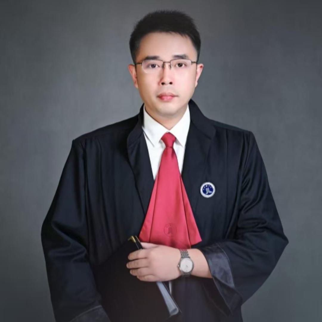 李律拍案