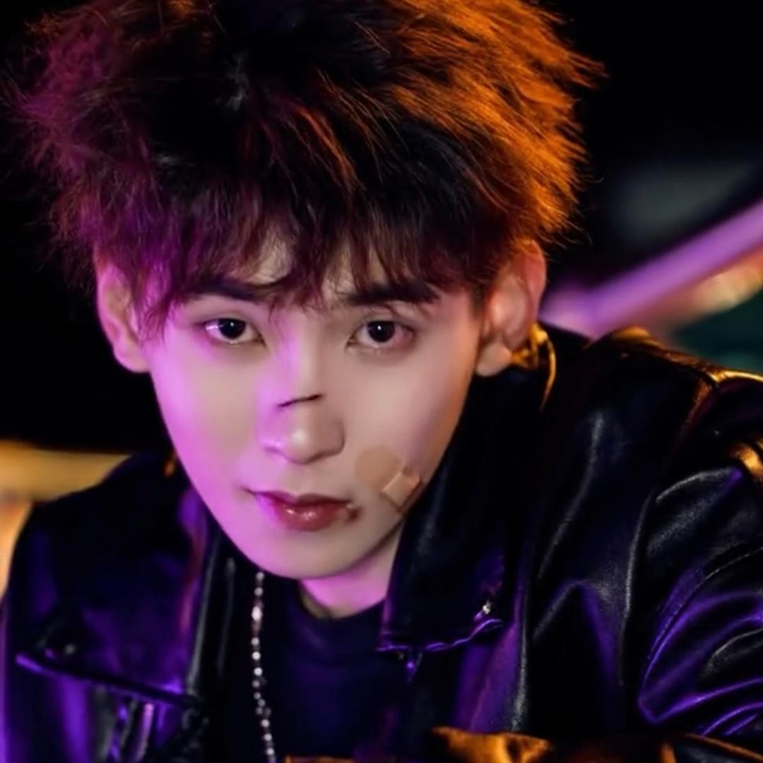 胡沁 （群演记录生活）