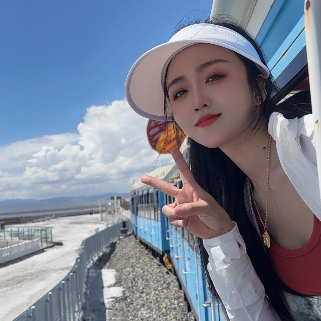 重庆小娘子文化传媒有限公司1