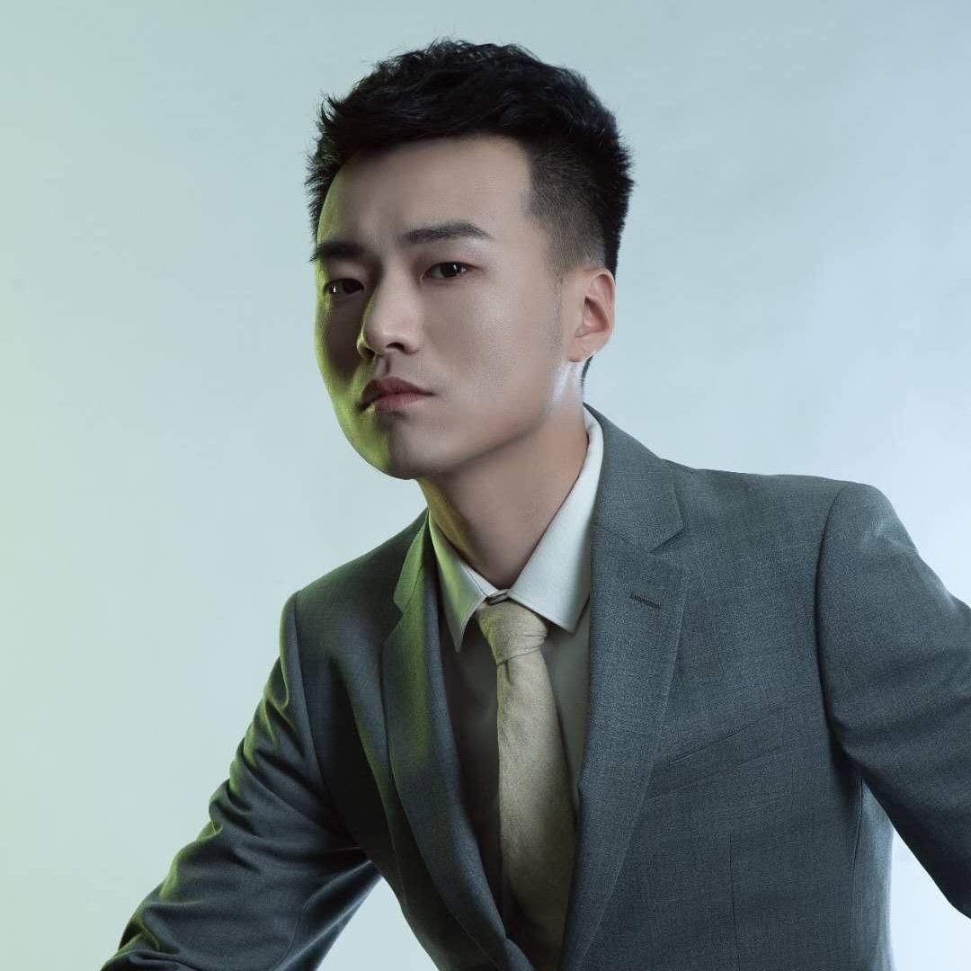 李扬男士理发