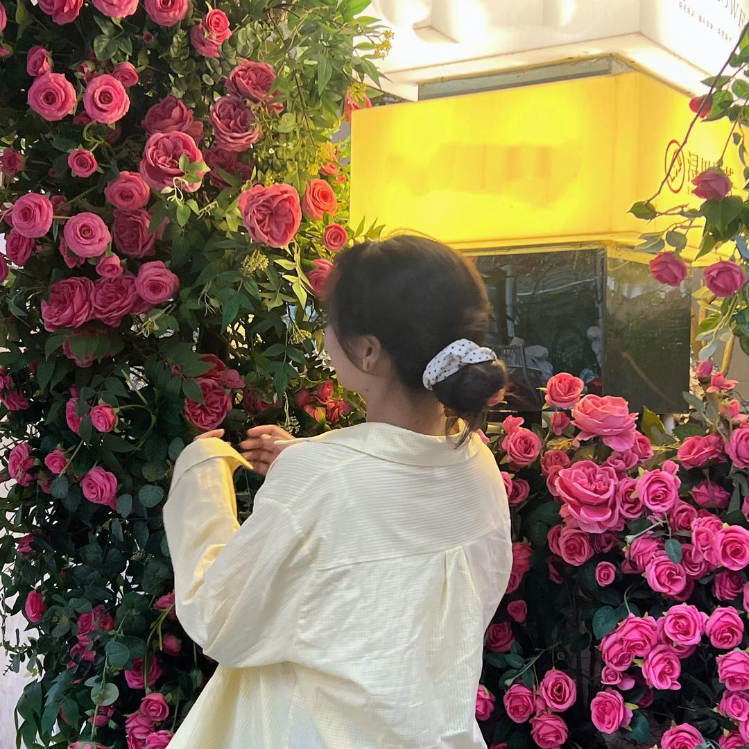 亿意服饰