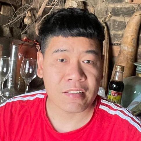 阿杰大叔（南京骑行到成都）