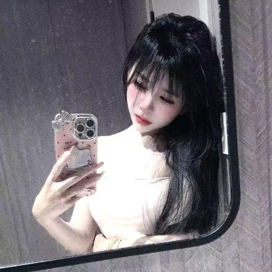 静静的等待月亮出现！