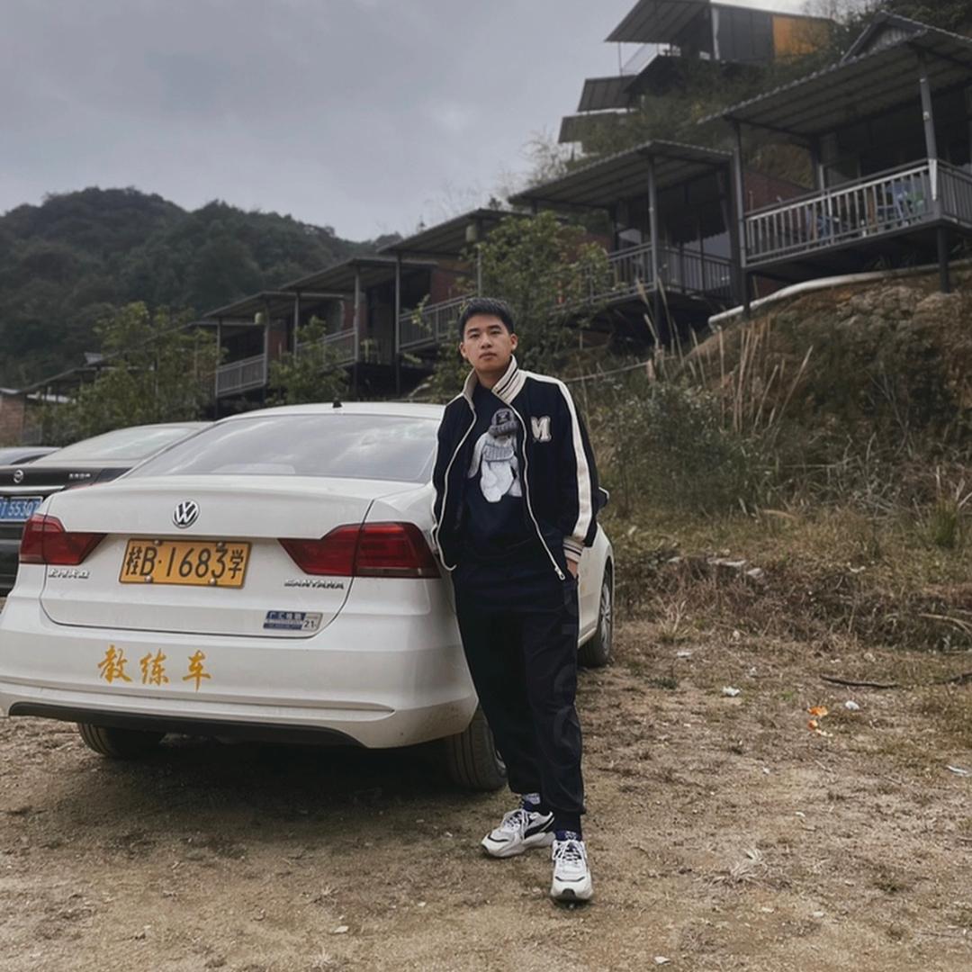 柳州耐心小李教练