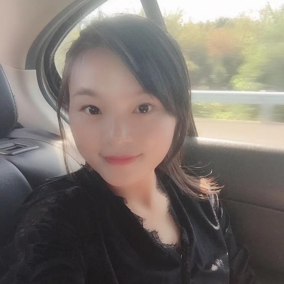 小香宝爱臭美