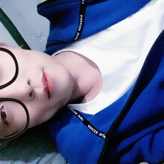 90后挖机小伙