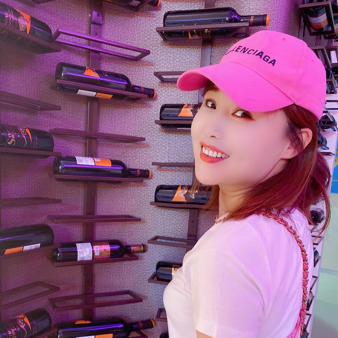 请叫我女王