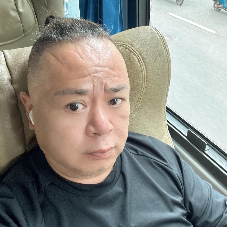 毁师何杰