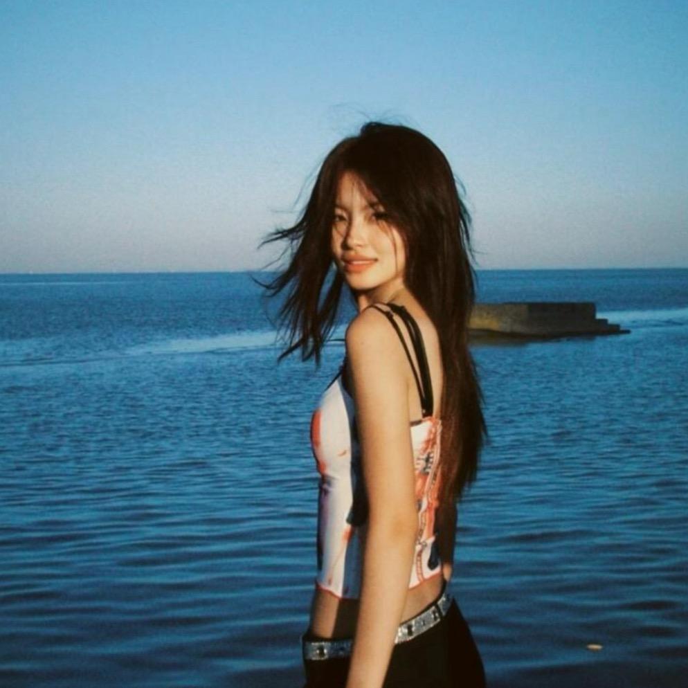 一个伤心的人类