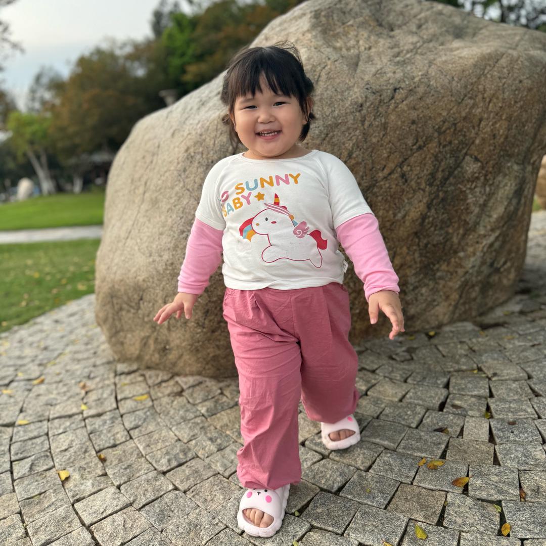 大怡小婉的朋友圈