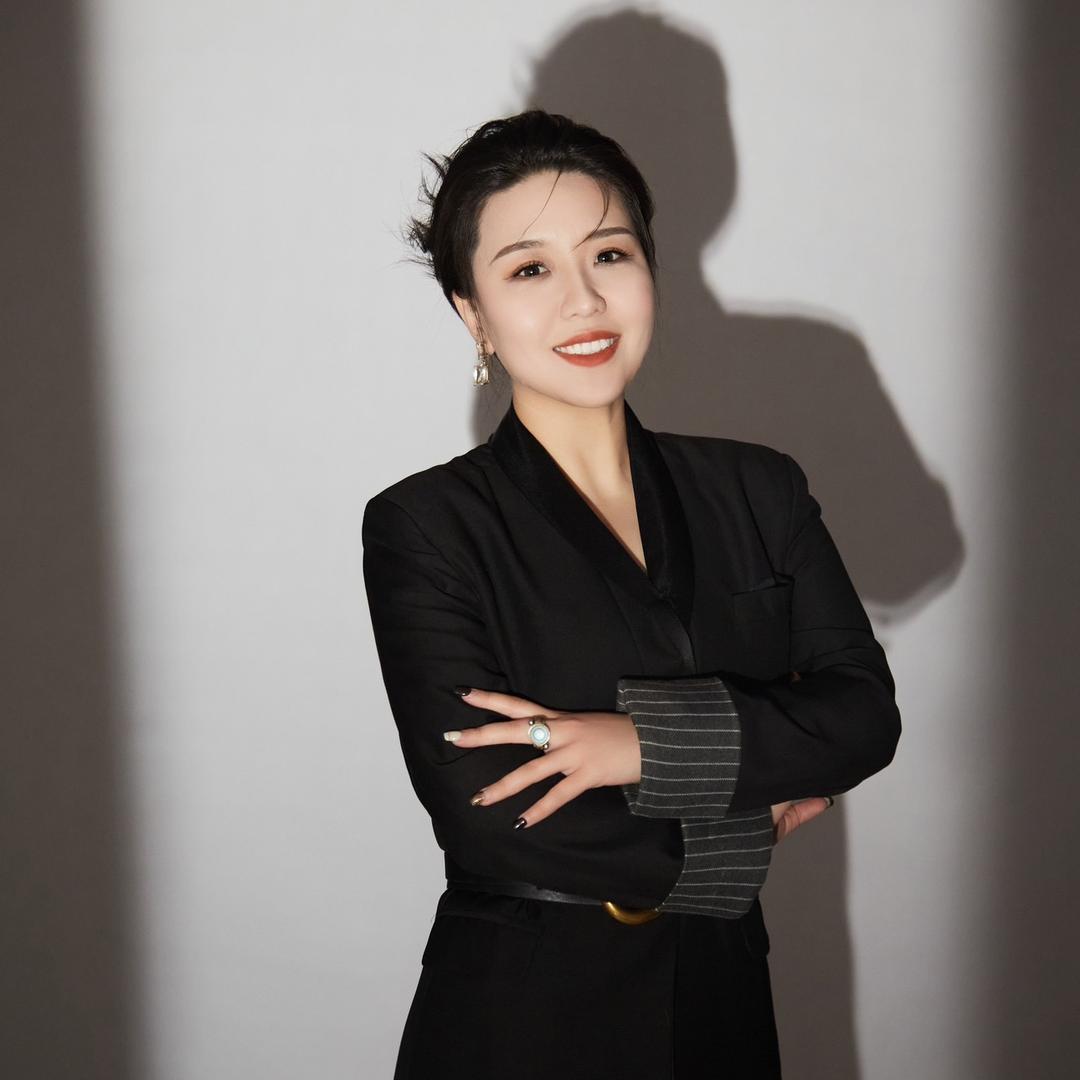 90后设计师陈老师