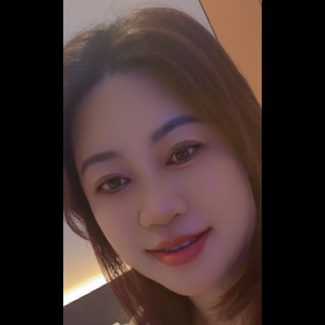 李明容