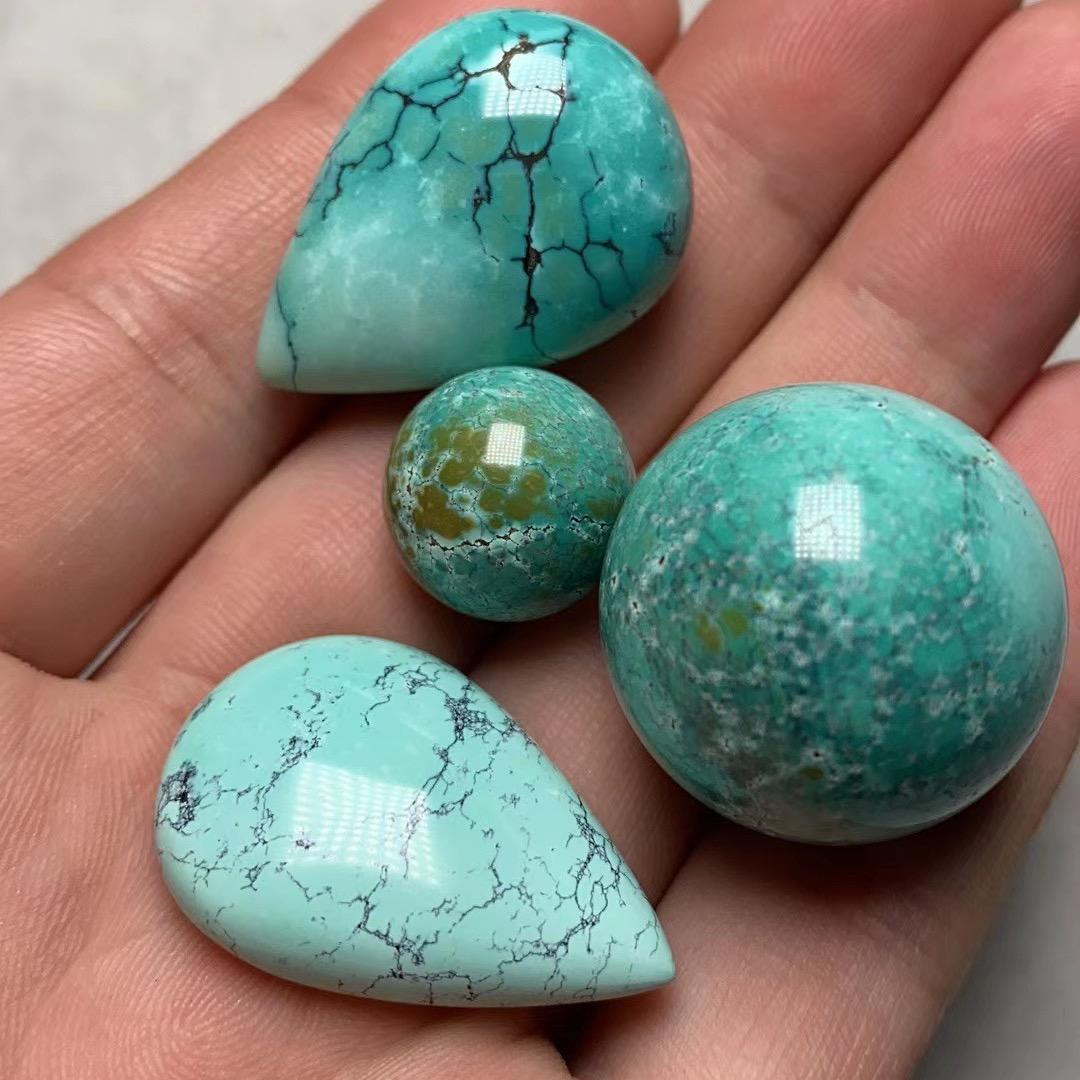 不会开车的小汤哥