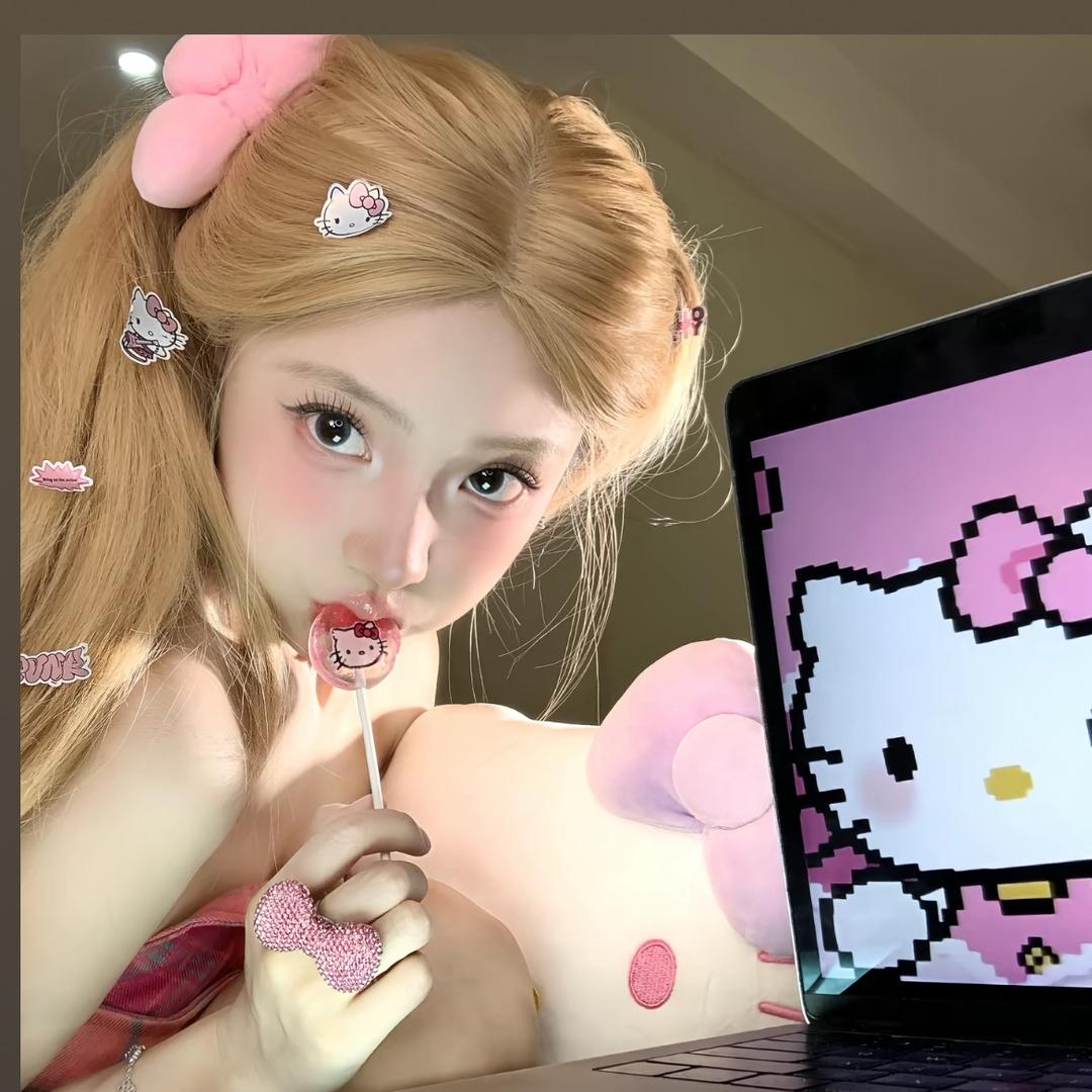 别捏我小脸ˡᵃ