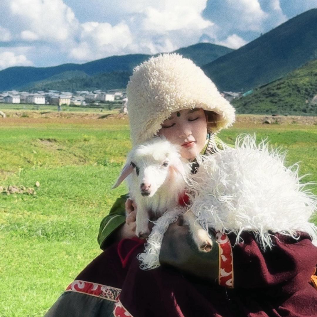 杨伊璐（咩咩）@抖音