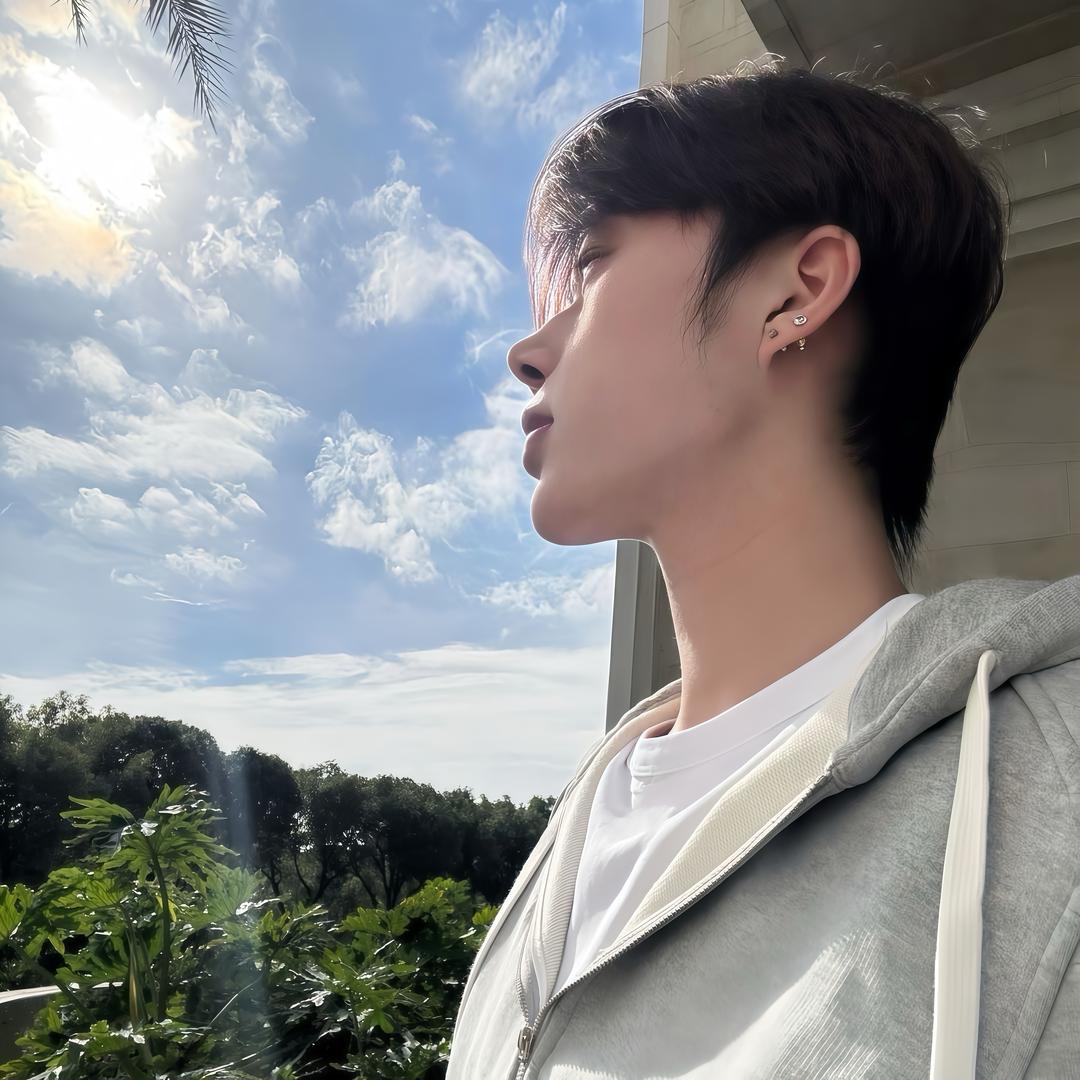 王亿_
