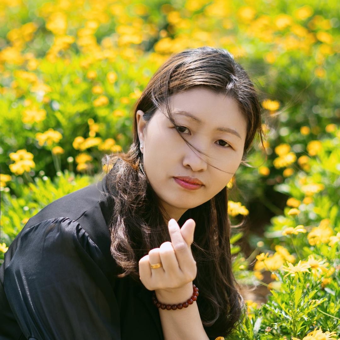 大山里的傻丫头