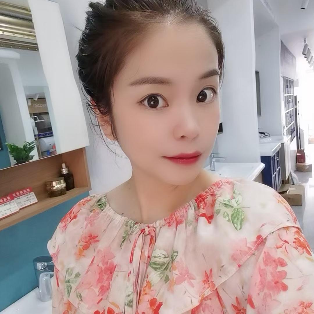 黄小军盖瓦