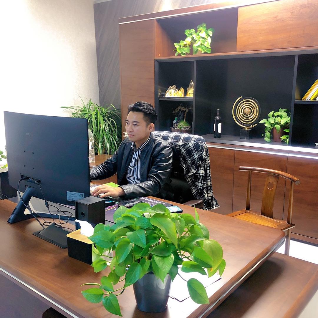 王同学吖