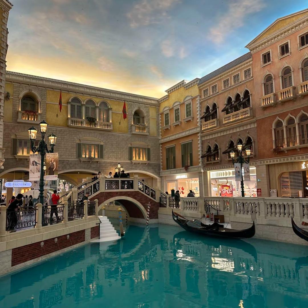 ขอให้มีความสุ