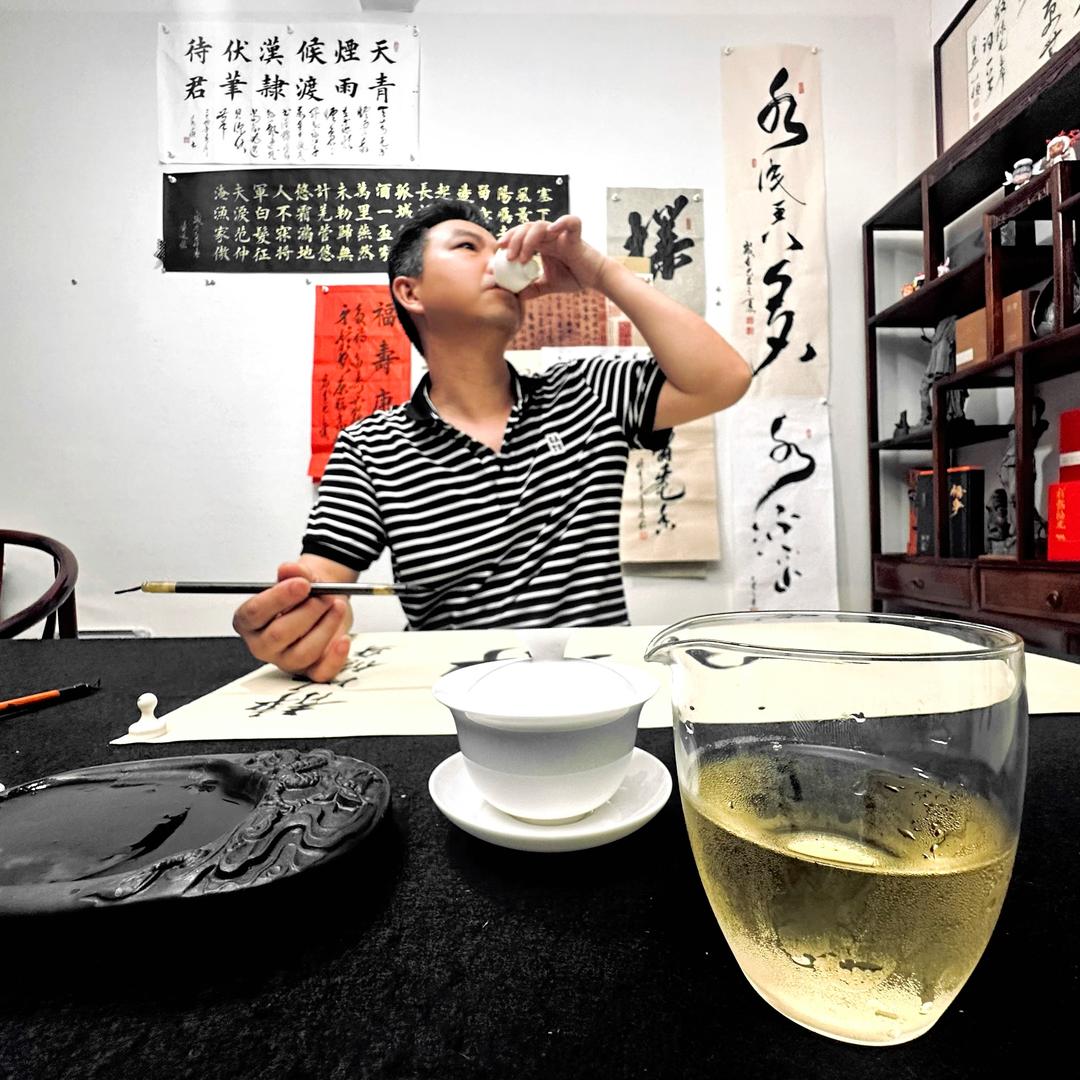 二表不喝茶