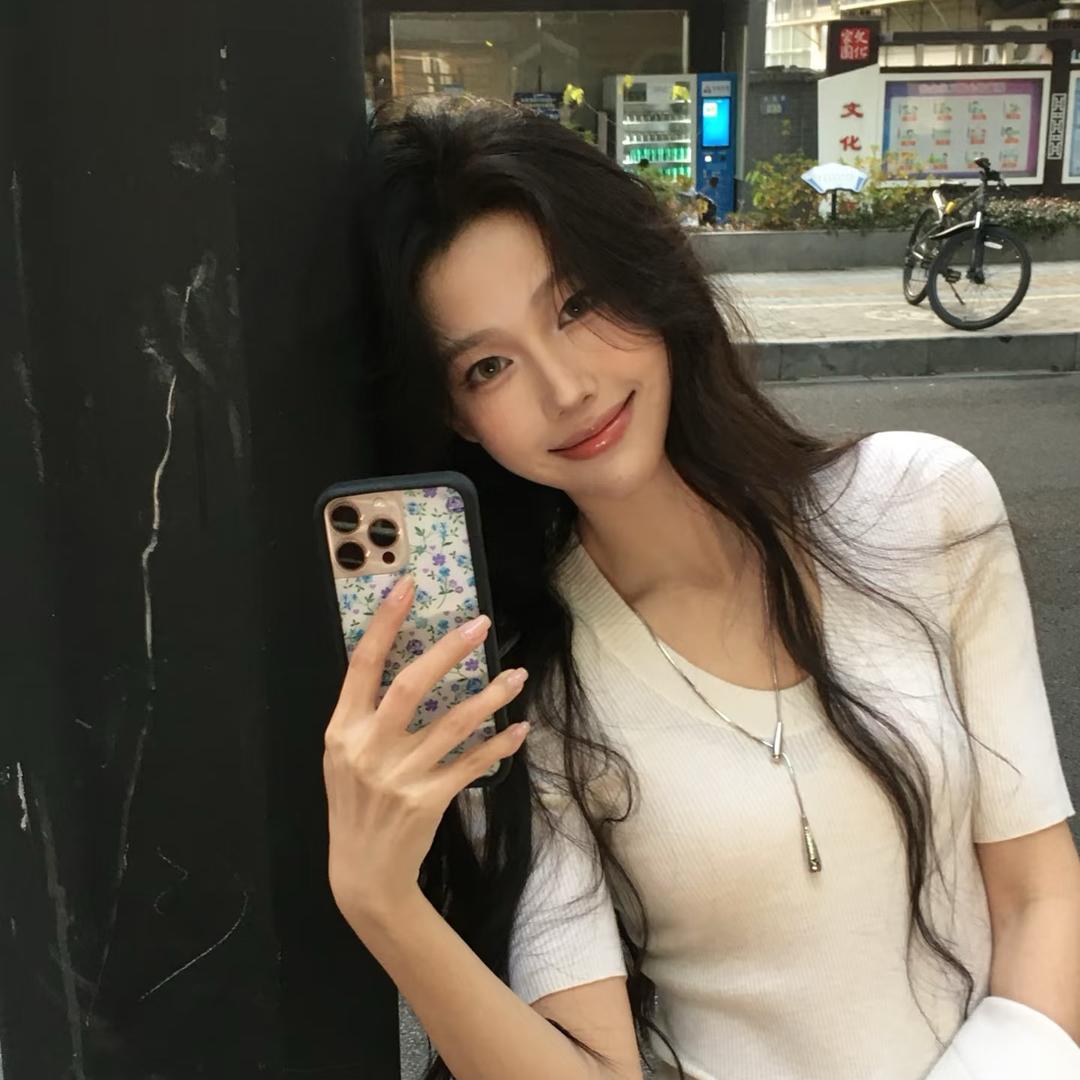 小丁不爱喝水🦁🐰