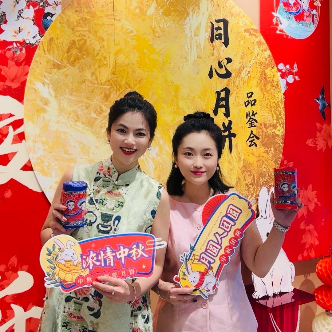 自我女装批发、莉贞