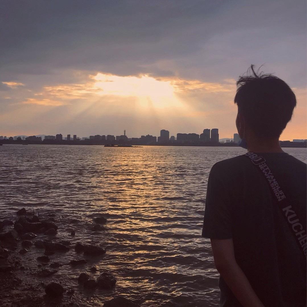 南京红哥