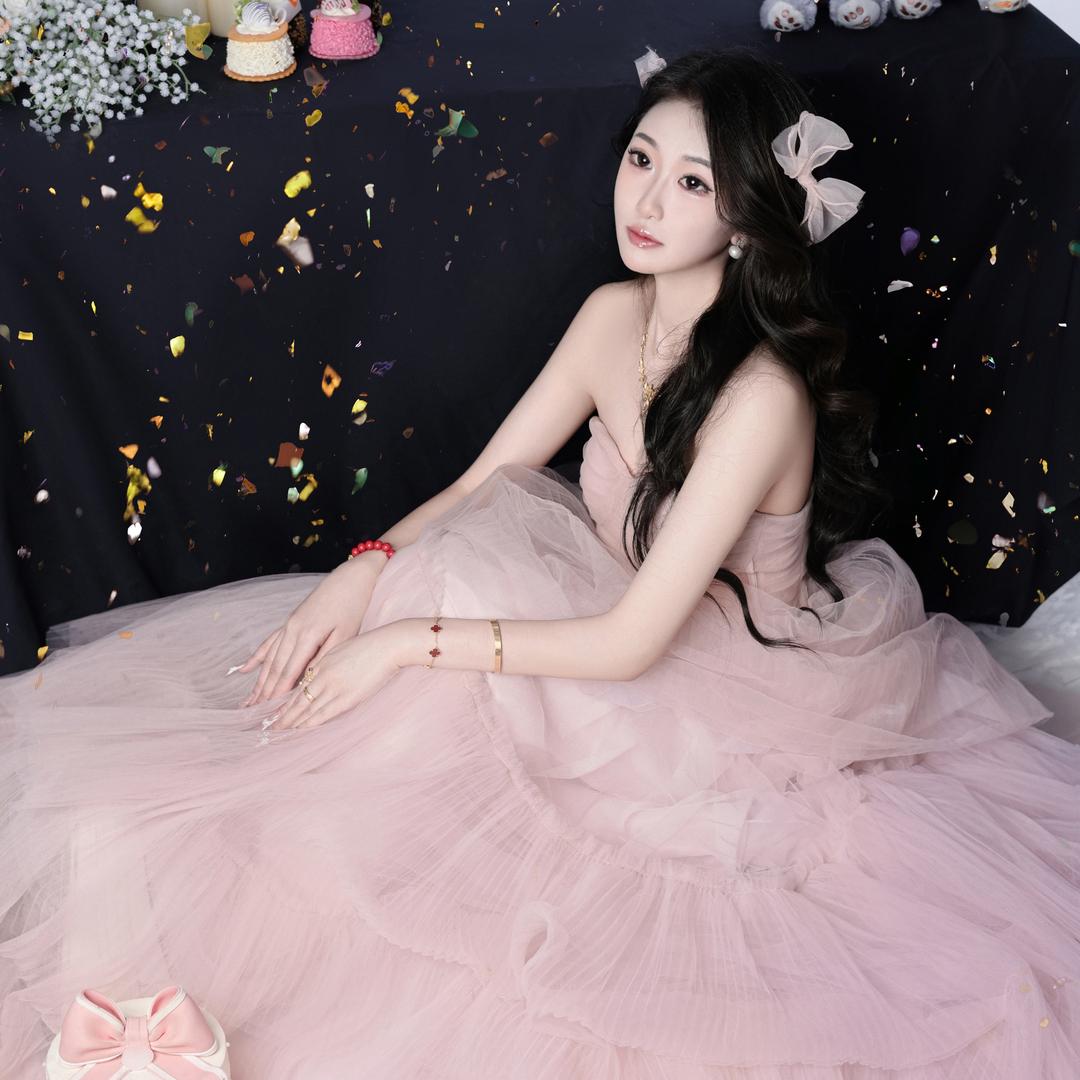 阙家小姐姐