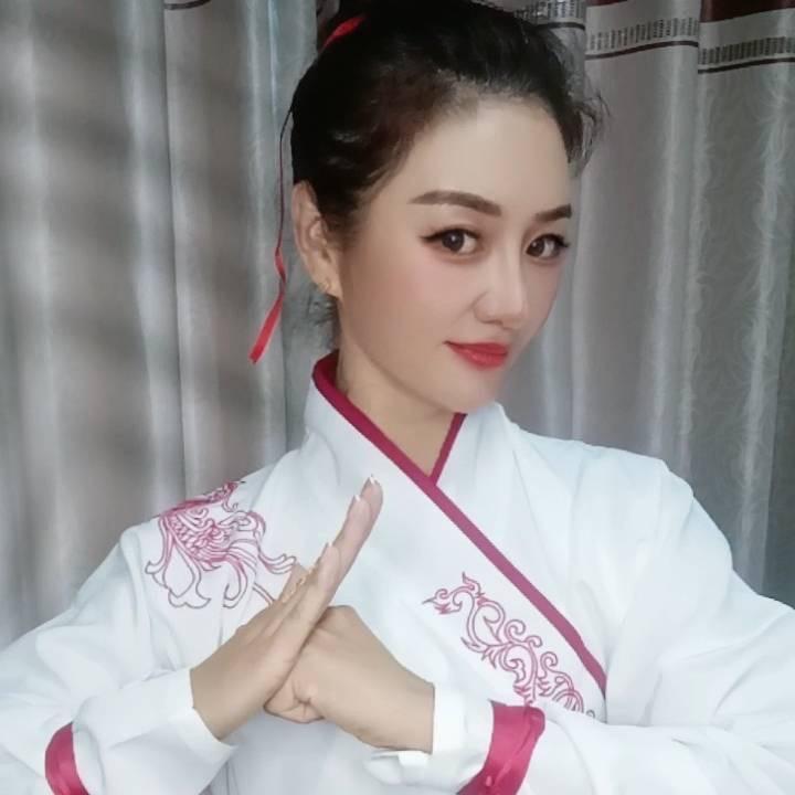 千家万果园;(凤梨西施)
