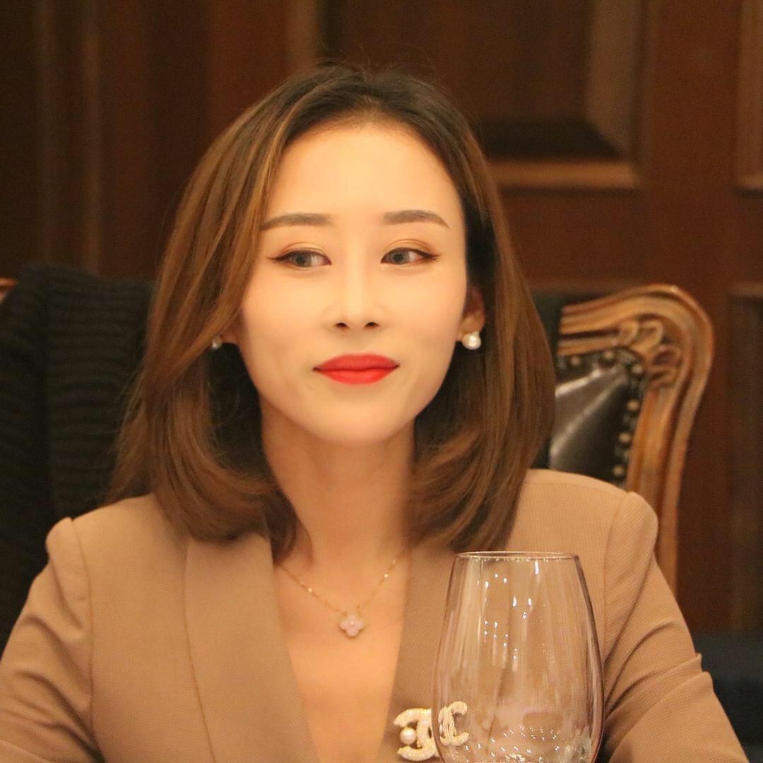 佳姐老板娘（❤️小号只为宠粉）