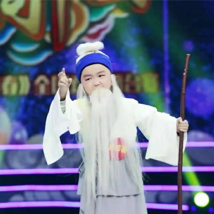 爱唱戏的鑫宝宝@抖音