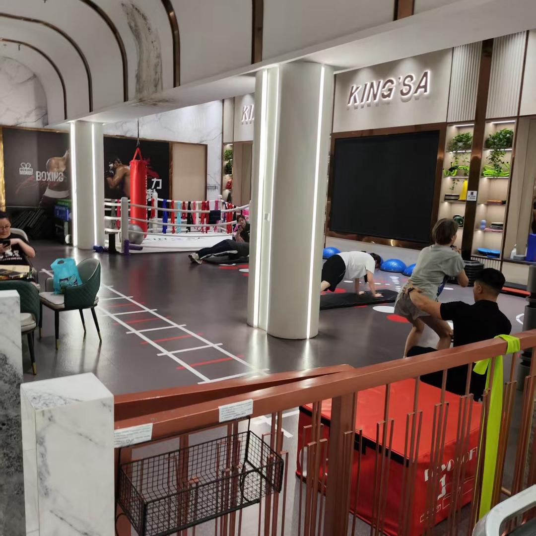 御金莎📍游泳健身